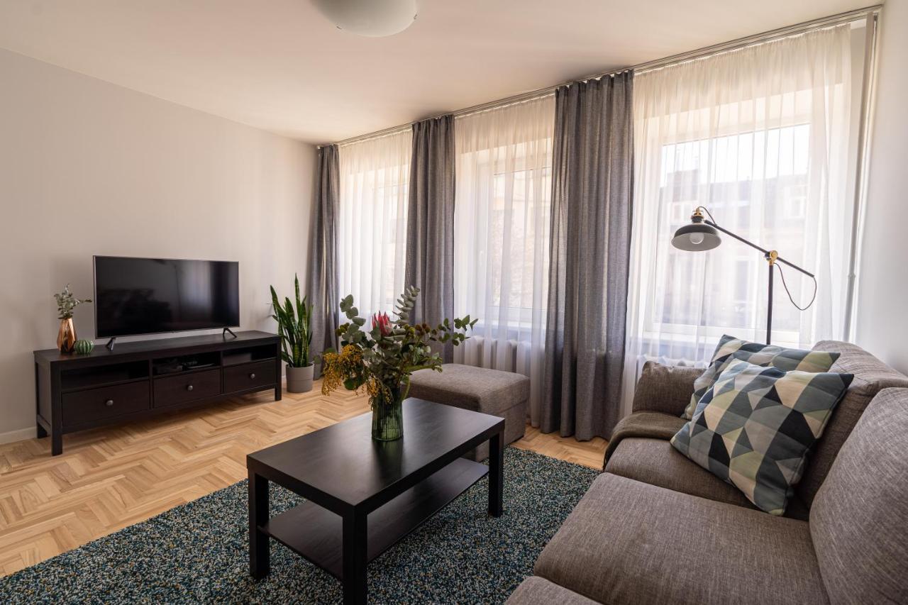 Lovely Apartment In The City Center Каунас Экстерьер фото