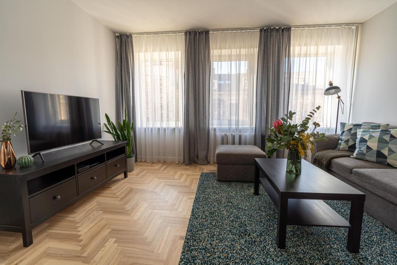 Lovely Apartment In The City Center Каунас Экстерьер фото