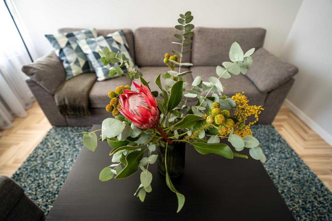 Lovely Apartment In The City Center Каунас Экстерьер фото