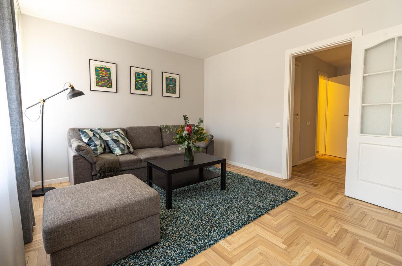 Lovely Apartment In The City Center Каунас Экстерьер фото